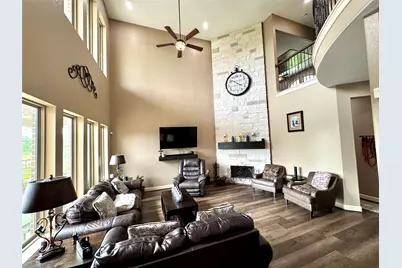 18315 Cypress Hill Drive, Rosharon, TX 77583 - Photo 8