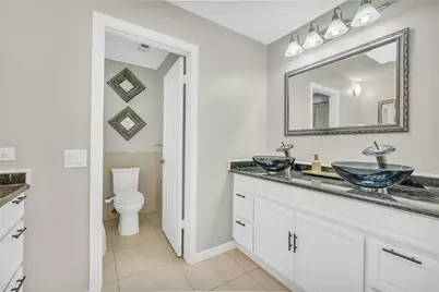 271 Litchfield Lane, Houston, TX 77024 - Photo 18