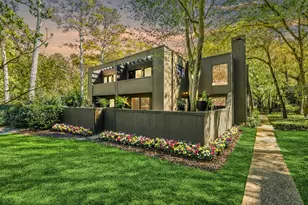 271 Litchfield Ln, Houston, TX 77024 - Photo 1