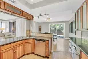 271 Litchfield Ln, Houston, TX 77024 - Photo 10