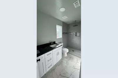 121 S 10th Street #A, Conroe, TX 77301 - Photo 22