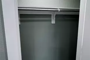 121 S 10th St, Conroe, TX 77301 - Photo 26