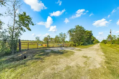 1682 Herring Road, Alvin, TX 77511 - Photo 4