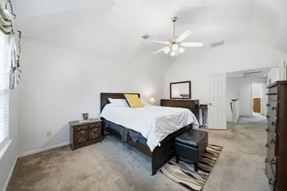 96 E Lakeridge Drive, The Woodlands, TX 77381 - Photo 22