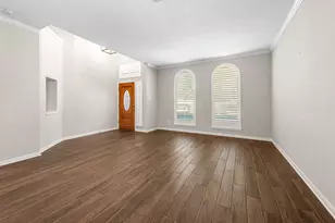 5718 Parryville Dr, Houston, TX 77041 - Photo 8