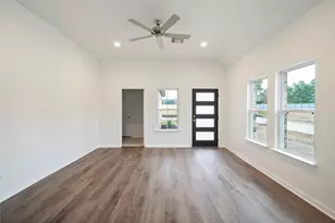 11703 Eclipse Dr, Willis, TX 77318 - Photo 6