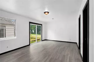 10906 Panay Dr, Houston, TX 77048 - Photo 10