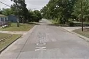 1100 N Crockett, Cameron, TX 76520 - Photo 2