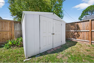 4415 Walker Street, Houston, TX 77023 - Photo 22