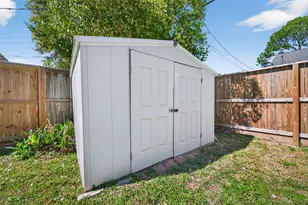 4415 Walker St, Houston, TX 77023 - Photo 22