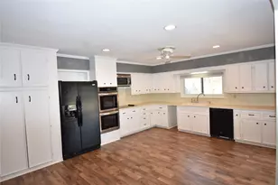 115 Neal Rd, Wharton, TX 77488 - Photo 20