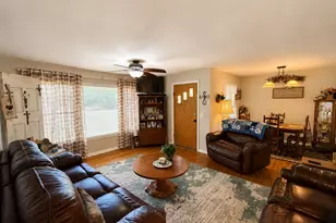 208 W Center St, Eagle Lake, TX 77434 - Photo 8