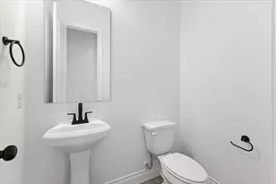 311 Tennessee St, Houston, TX 77029 - Photo 8