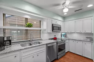 659 Davis Rd, League City, TX 77573 - Photo 16