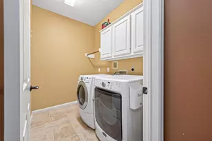 7 Windridge Pl, The Woodlands, TX 77381 - Photo 38