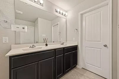 12623 City Village Lane, Houston, TX 77047 - Photo 26