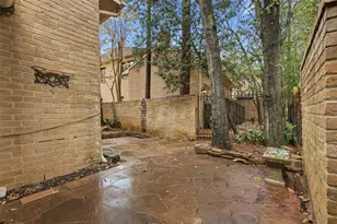 201 Vanderpool Ln, Houston, TX 77024 - Photo 28