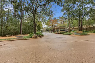 201 Vanderpool Lane #122, Houston, TX 77024 - Photo 32