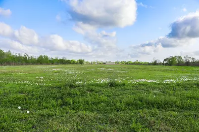 1115 E Fm 1462 Road, Rosharon, TX 77583 - Photo 1