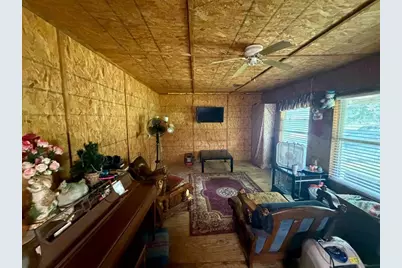 660 Moreland Street, Vidor, TX 77662 - Photo 4