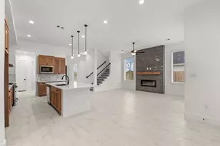 11914 Salty Bnd Dr, Mont Belvieu, TX 77523 - Photo 16