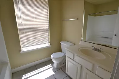 3811 E Traditions Court, Houston, TX 77082 - Photo 38