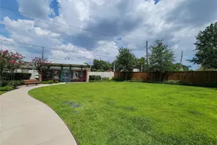 4743 Glen Isle Dr, Houston, TX 77009 - Photo 20