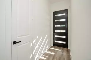 7703 Inwood Grv Ln, Houston, TX 77088 - Photo 8