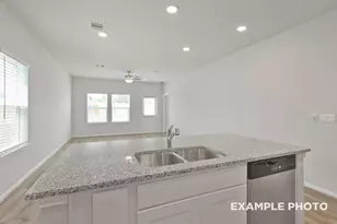 8907 Robin Song Trl, Houston, TX 77028 - Photo 12
