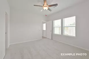 8907 Robin Song Trl, Houston, TX 77028 - Photo 16