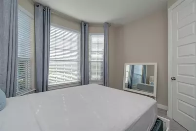 4439 Rolling Field Lane, Sugar Land, TX 77583 - Photo 12