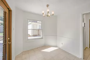 8415 Braesdale Ln, Houston, TX 77071 - Photo 10