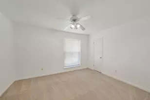 8415 Braesdale Ln, Houston, TX 77071 - Photo 16