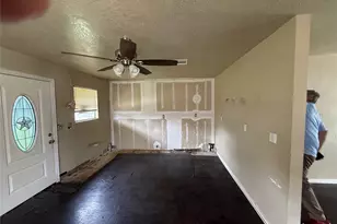 3318 Mooney Rd, Houston, TX 77093 - Photo 4