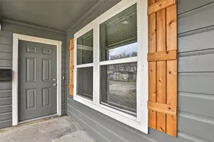 6721 Madrid St, Houston, TX 77021 - Photo 2