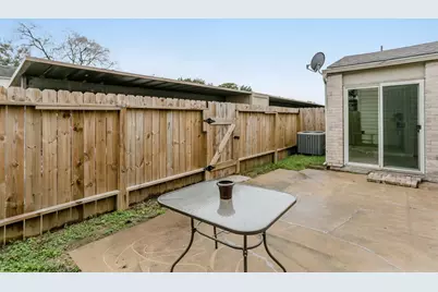 2146 Greenbriar Colony Drive #3, Houston, TX 77032 - Photo 18