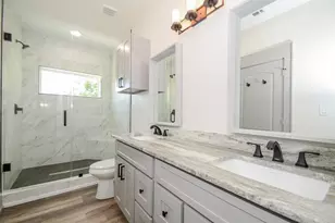 712 Hughes St, Houston, TX 77023 - Photo 28