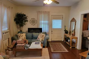 619 Bismark St, Seguin, TX 78155 - Photo 12