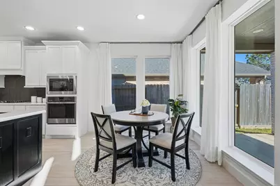 5118 Albany Shores Lane, Fulshear, TX 77441 - Photo 18