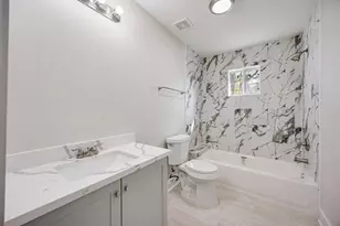 7921 Little St, Houston, TX 77028 - Photo 18