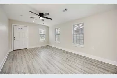 7921 Little Street, Houston, TX 77028 - Photo 10
