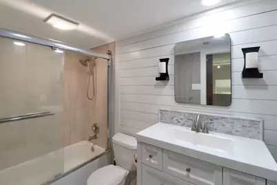 5929 Queensloch Drive #104, Houston, TX 77096 - Photo 6