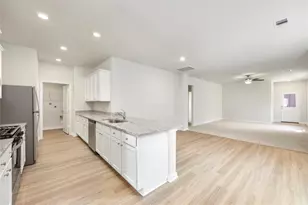 11414 Prairie Walk Dr, Houston, TX 77048 - Photo 4