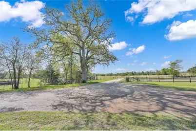 1111 S Hickory Loop, Calvert, TX 77837 - Photo 4