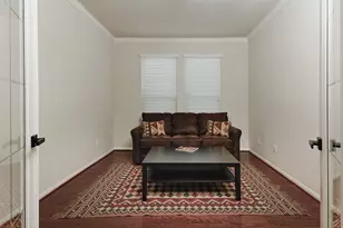 11 Pirouette, The Woodlands, TX 77382 - Photo 6