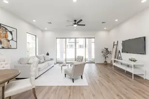 311 E 34th St, Houston, TX 77018 - Photo 12