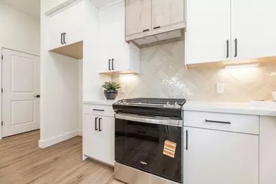 311 E 34th Street #B, Houston, TX 77018 - Photo 8