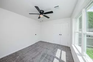 5221 Libbey Ln, Houston, TX 77092 - Photo 26