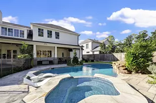 718 Magdalene Dr, Houston, TX 77024 - Photo 46