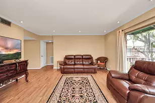 2824 Briarhurst Dr Dr, Houston, TX 77057 - Photo 12